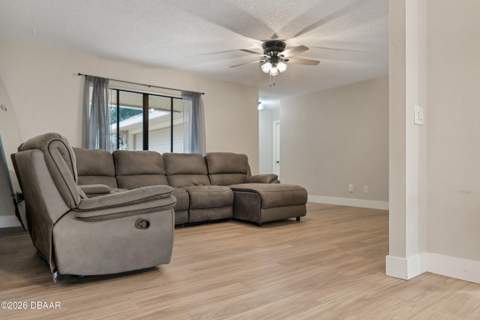 6145 Del Mar Drive, Port Orange FL - photo 9 of 28
