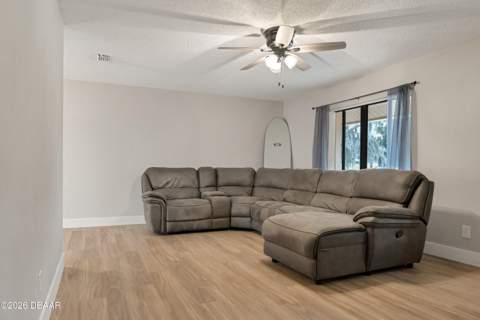 6145 Del Mar Drive, Port Orange FL - photo 10 of 28