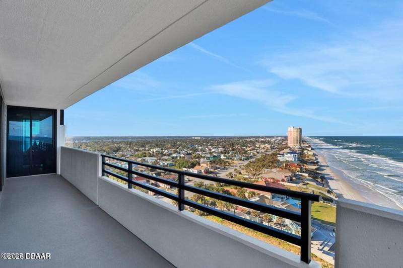 3 bedroom Condominium at 1420 N Atlantic Avenue #901, Horizons Condo, Daytona Beach — photo 4