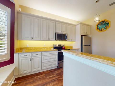 71 Carriage Creek Way, Ormond Beach FL - photo 13 of 55