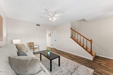 101 N Pine Street #2, New Smyrna Beach FL - photo 6 of 38