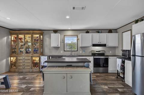 185 Coleman Street, Edgewater FL - photo 13 of 50