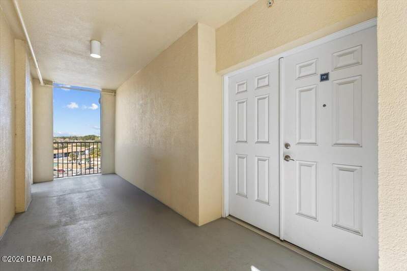 2 bedroom Condominium at 2801 S Ridgewood Avenue #717, Halifax Landing Condo, South Daytona — photo 4