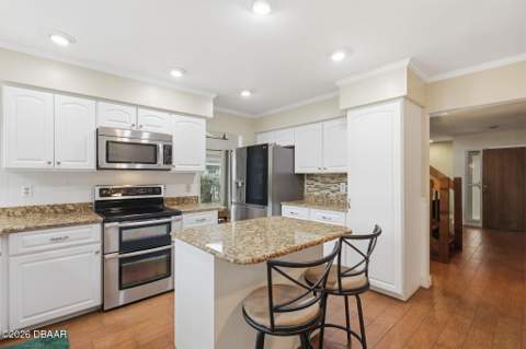 117 Meadowbrook Circle, Daytona Beach FL - photo 18 of 45
