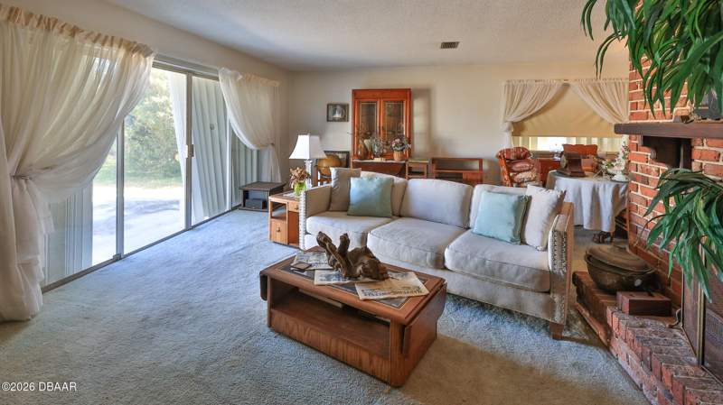 4 bedroom Single Family Residence at 5 Friendly Circle, Imperial, Ormond Beach — photo 4