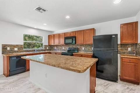 313 Bayberry Lakes Boulevard, Daytona Beach FL - photo 14 of 52