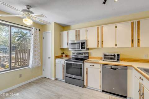 47 Crooked Pine Road, Port Orange FL - photo 16 of 39