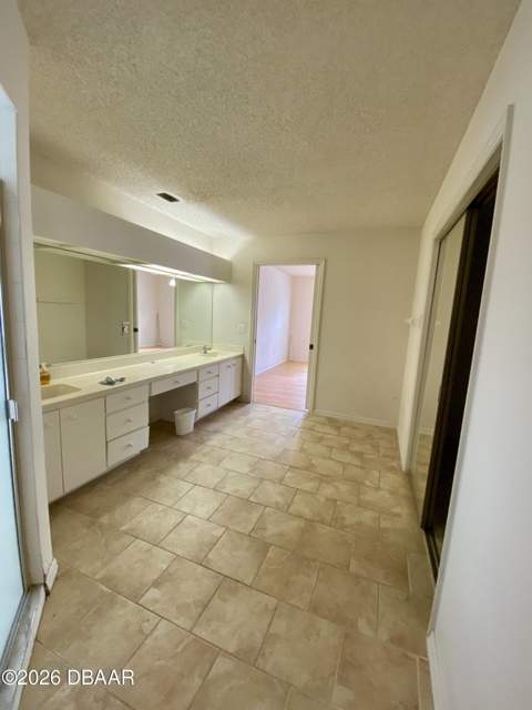 101 Braeburn Circle, Daytona Beach FL - photo 9 of 17