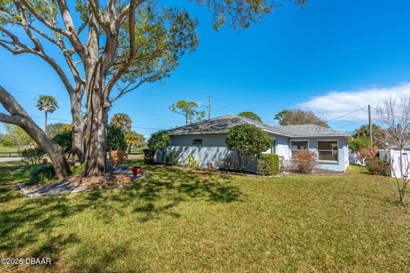 3 bedroom Single Family Residence at 897 Alabama Avenue, Holly Hill, Holly Hill — photo 5