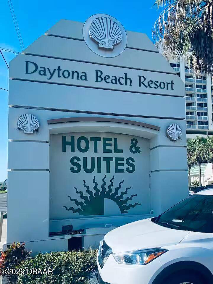 1 bedroom Condominium at 2700 N Atlantic Avenue #1206, Daytona Beach Resort & Conference Center, Daytona Beach — photo 2