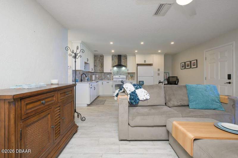 2 bedroom Condominium at 2250 Ocean Shore Boulevard #2030, Ormond Oceanside, A Condo, Ormond Beach — photo 5