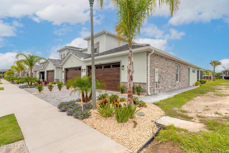 2 bedroom Townhouse at 3038 Isles Way, Venetian Bay, New Smyrna Beach — photo 2