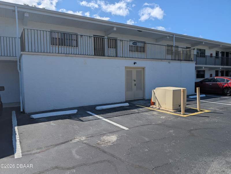 1 bedroom Condominium at 1504 Virginia Avenue #108, Daytona Beach Golf, Daytona Beach — photo 3