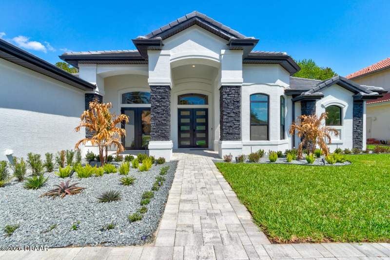 4 bedroom Single Family Residence at 1941 Southcreek Boulevard, Spruce Creek Fly In, Port Orange — photo 5