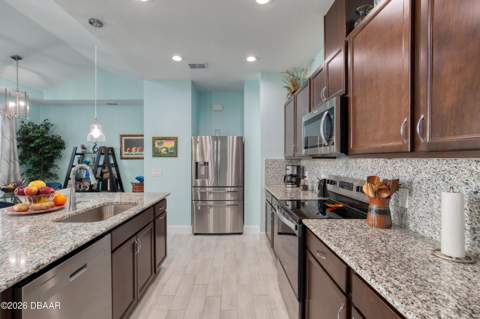 373 Hang Loose Way, Daytona Beach FL - photo 14 of 69