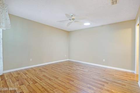 255 Braeburn Circle, Daytona Beach FL - photo 7 of 33