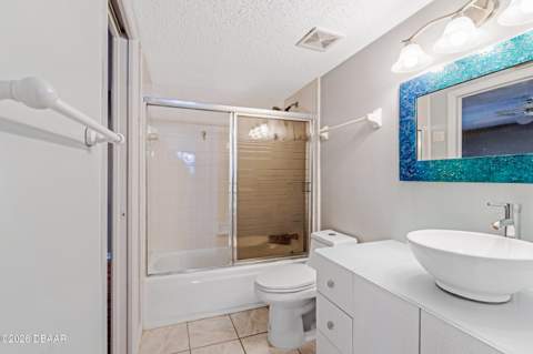 255 Braeburn Circle, Daytona Beach FL - photo 9 of 33