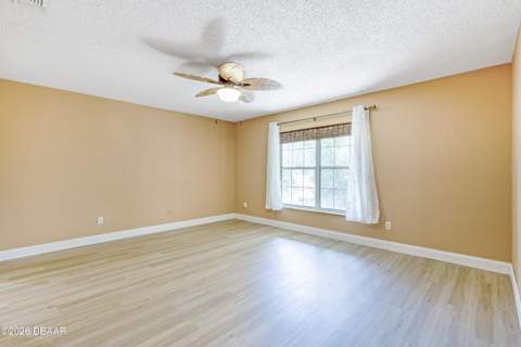 255 Braeburn Circle, Daytona Beach FL - photo 16 of 33