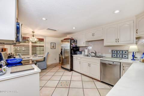 746 Marina Point Drive #7460, Daytona Beach FL - photo 13 of 69