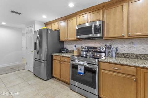 2071 S Atlantic Avenue #205, Daytona Beach Shores FL - photo 10 of 27