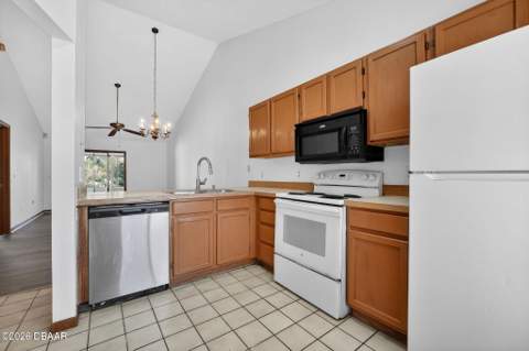 3559 Forest Branch Drive #E, Port Orange FL - photo 8 of 26