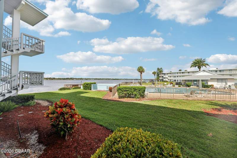 1 bedroom Condominium at 3009-3011 N Halifax Avenue ##7, Arlington House, Daytona Beach — photo 2