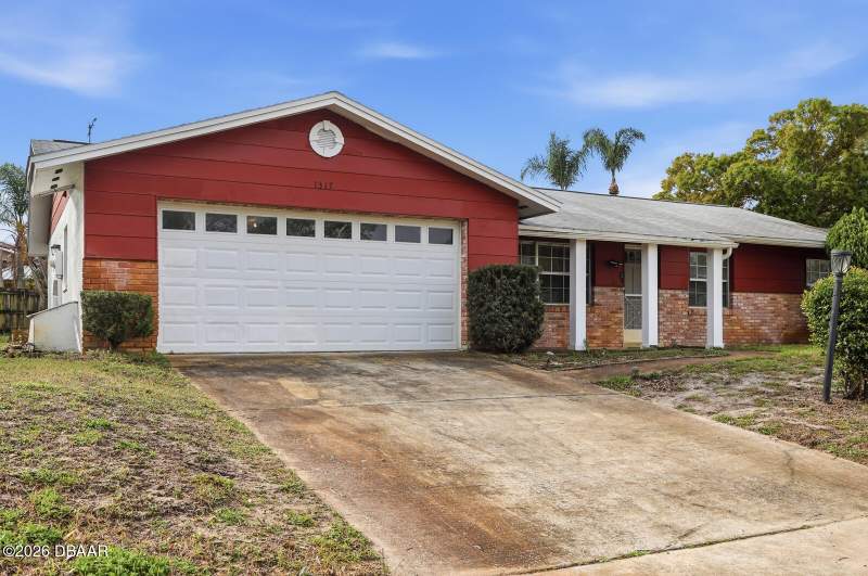 3 bedroom Single Family Residence at 1317 N Shangri-La Drive, Shangri La, Daytona Beach — photo 3