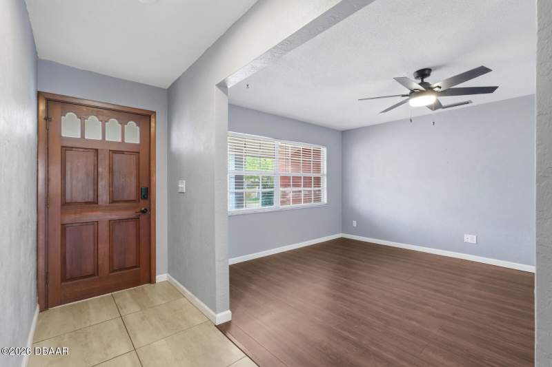 3 bedroom Single Family Residence at 1317 N Shangri-La Drive, Shangri La, Daytona Beach — photo 5
