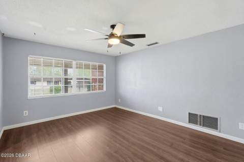 1317 N Shangri-La Drive, Daytona Beach FL - photo 6 of 37