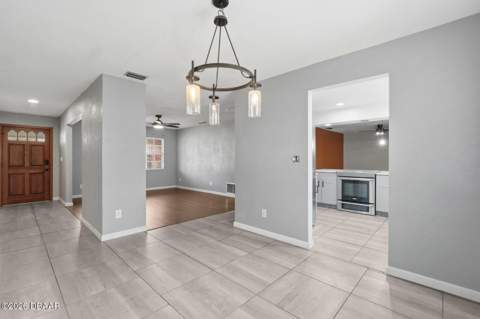 1317 N Shangri-La Drive, Daytona Beach FL - photo 9 of 37