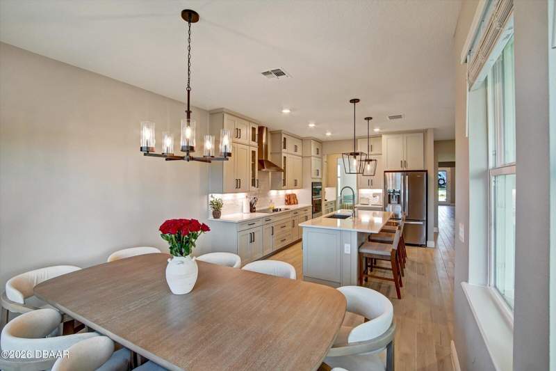 4 bedroom Single Family Residence at 2121 Divot Drive, Not on the List, Daytona Beach — photo 2