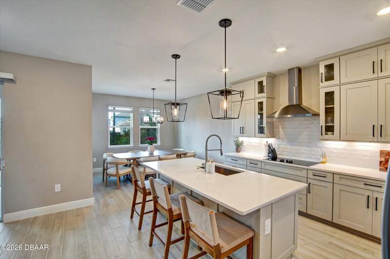 4 bedroom Single Family Residence at 2121 Divot Drive, Not on the List, Daytona Beach — photo 4