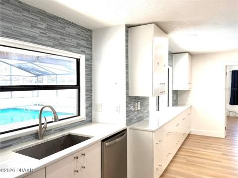 1325 Mollie Road, Daytona Beach FL - photo 6 of 13