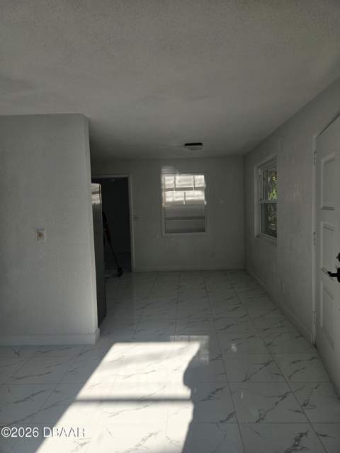 608 Doris Place, South Daytona FL - photo 7 of 35