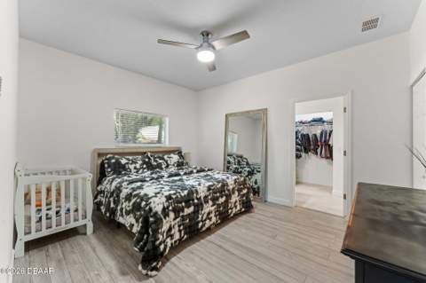 637 Holmes Avenue, Daytona Beach FL - photo 15 of 29