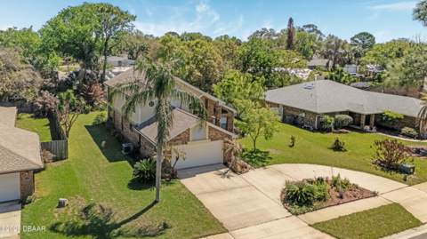 825 Clear Lake Drive, Port Orange FL - photo 7 of 44