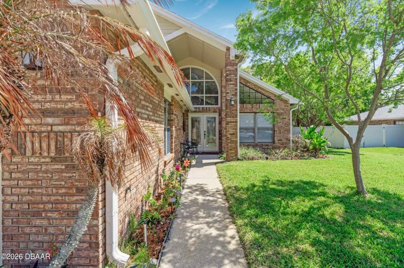 3 bedroom Single Family Residence at 825 Clear Lake Drive, Countryside, Port Orange — photo 3