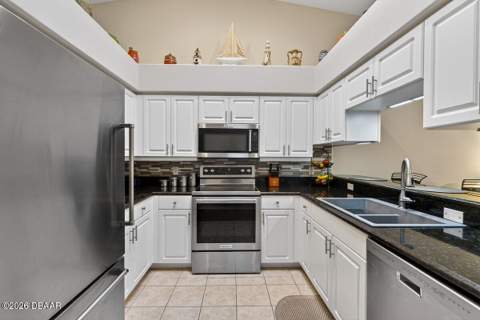 49 Golf Villa Drive, Port Orange FL - photo 9 of 37