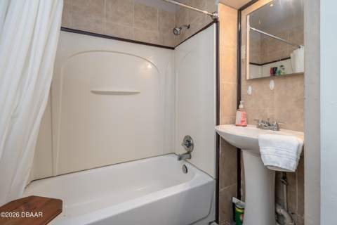 120 Adams Street, Daytona Beach FL - photo 10 of 16