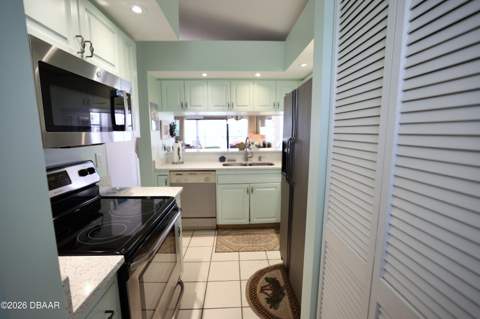 442 Bouchelle Drive #305, New Smyrna Beach FL - photo 9 of 32