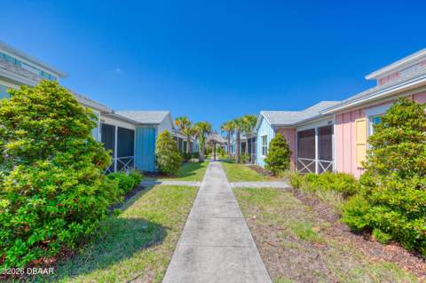 444 Lime Avenue, Daytona Beach FL - photo 8 of 75