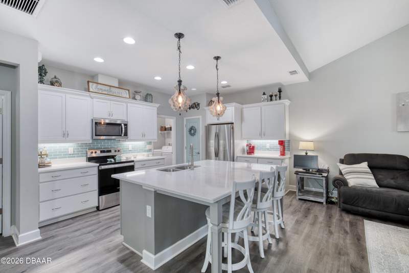 2 bedroom Single Family Residence at 444 Lime Avenue, Latitude, Daytona Beach — photo 4