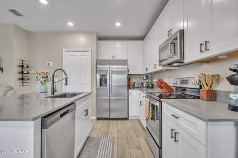 1156 Sand Trap Court, Daytona Beach FL - photo 17 of 69