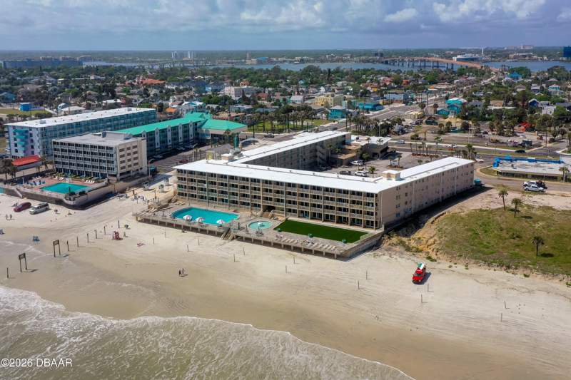 1 bedroom Condotel at 219 S Atlantic Avenue #237, Daytona Inn Beach Resort Condo, Daytona Beach — photo 2