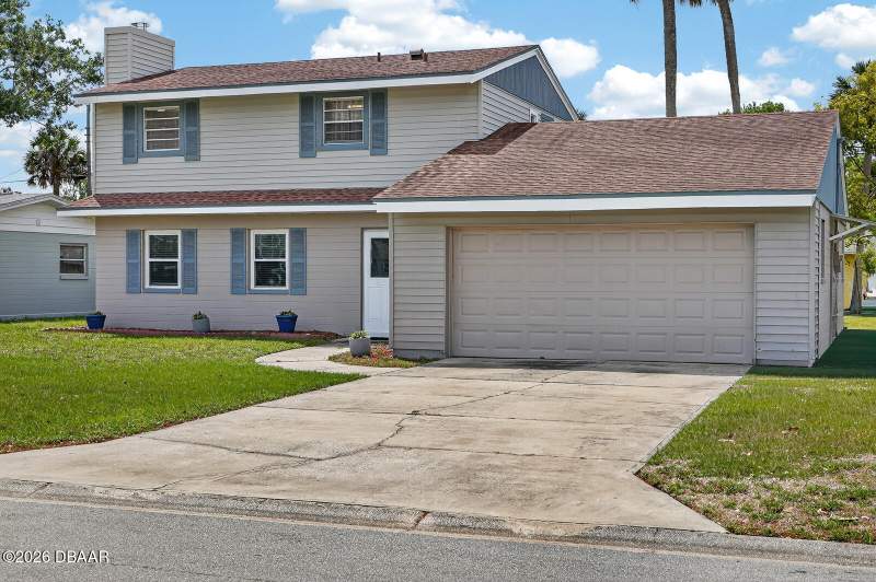 4 bedroom Single Family Residence at 1238 Suwanee Road, Fairway Estates, Daytona Beach — photo 3