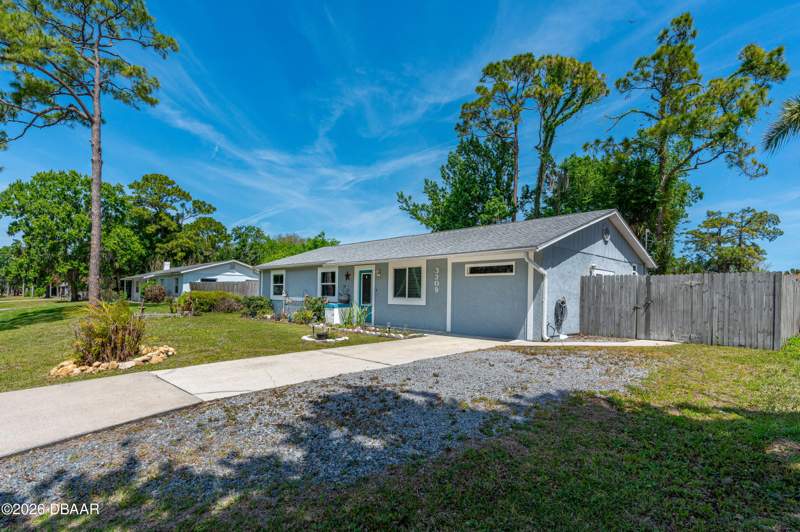 4 bedroom Single Family Residence at 3309 Woodland Drive, Florida Shores, Edgewater — photo 3