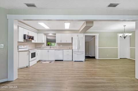 105 Wimbledon Court, Port Orange FL - photo 10 of 34
