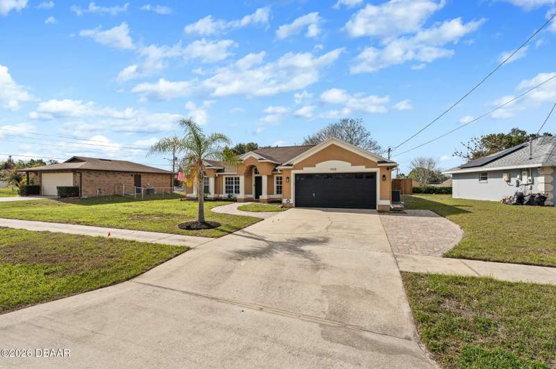 3 bedroom Single Family Residence at 1928 Eden Drive, Deltona Lakes, Deltona — photo 2