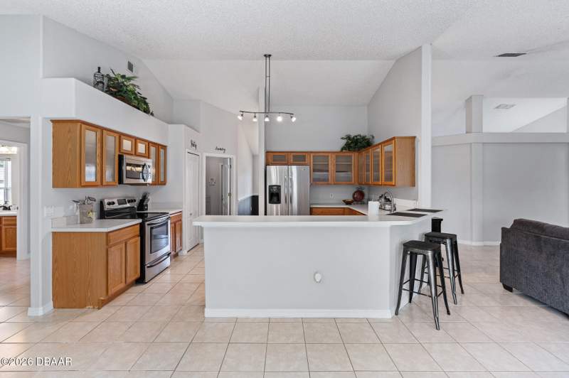 3 bedroom Single Family Residence at 1928 Eden Drive, Deltona Lakes, Deltona — photo 4