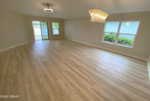 437 Grande Sunningdale Loop, Daytona Beach FL - photo 10 of 36